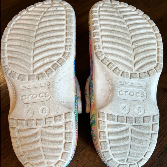 SOLD: CROCS Pastel Swirl - Picture 6 of 6